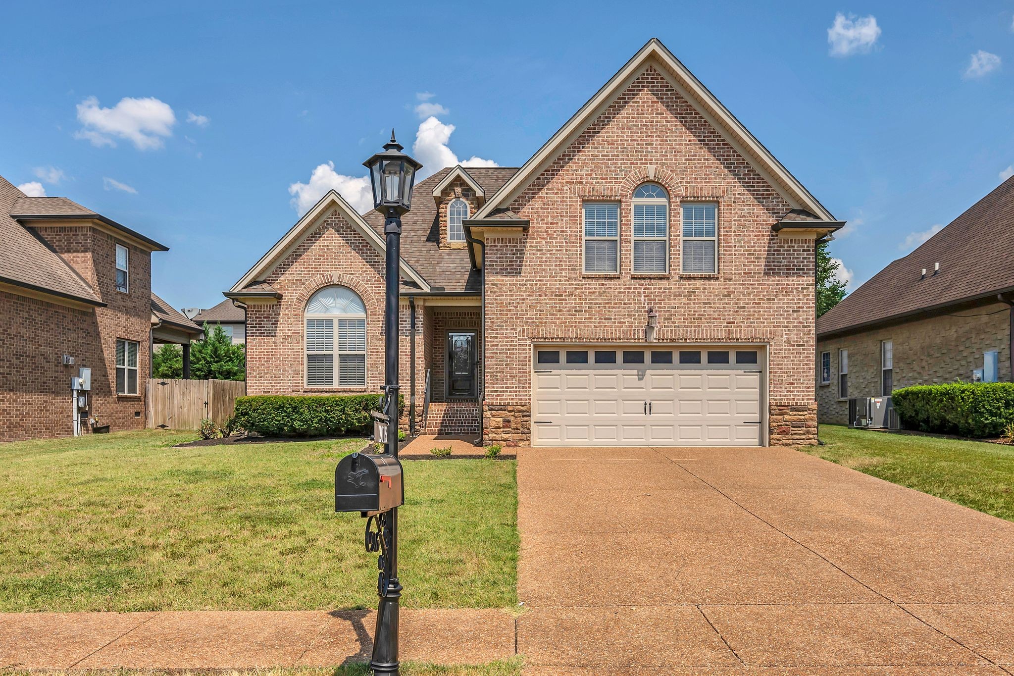 2015 Stonebrook Cir
