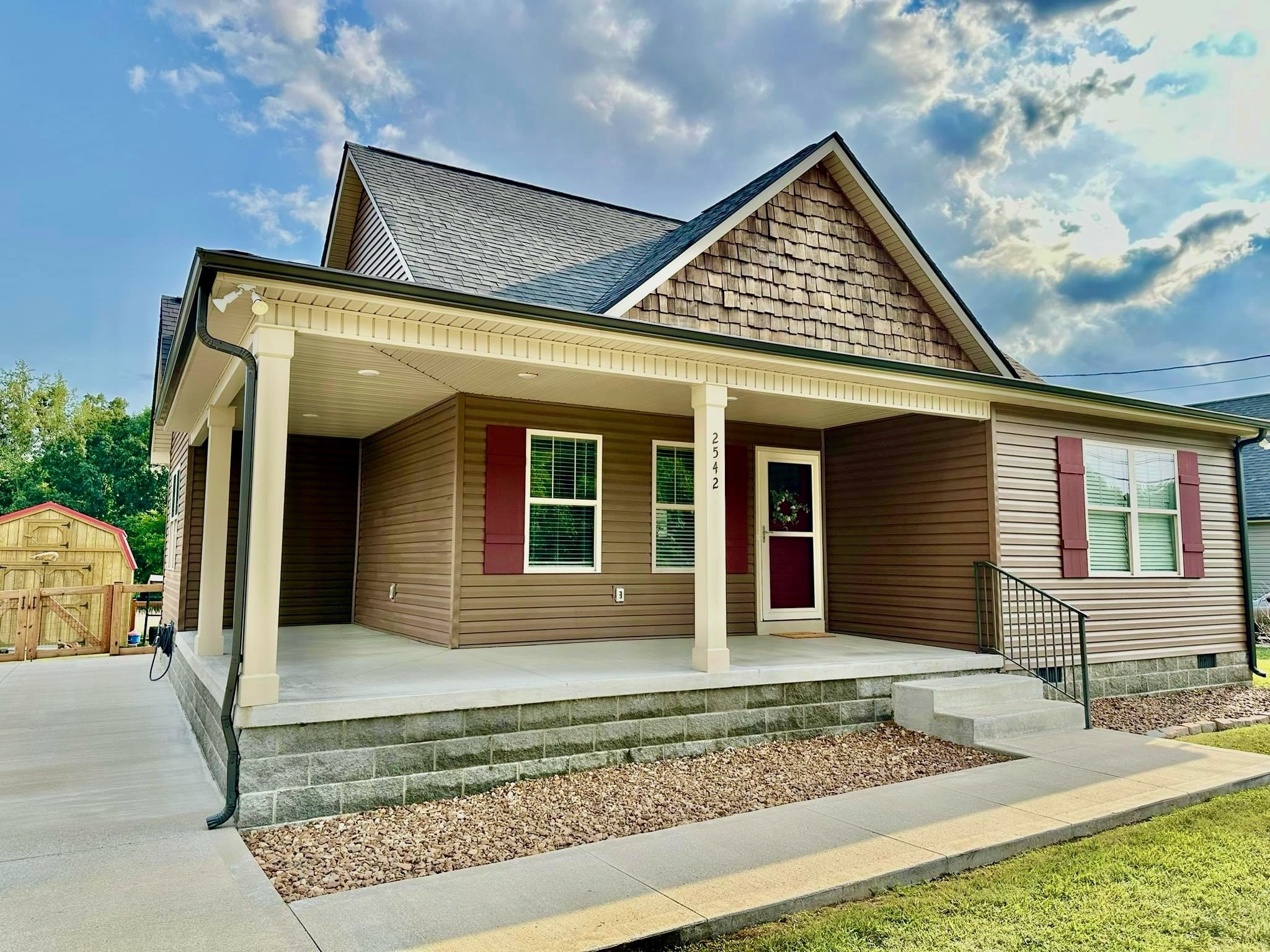 2542 Highway 47, E