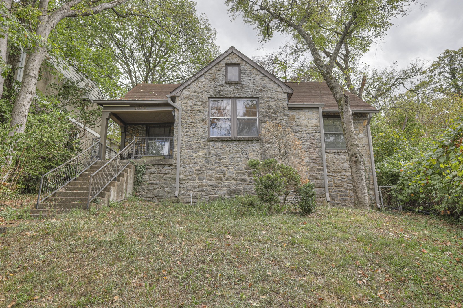 3303 Orleans Dr