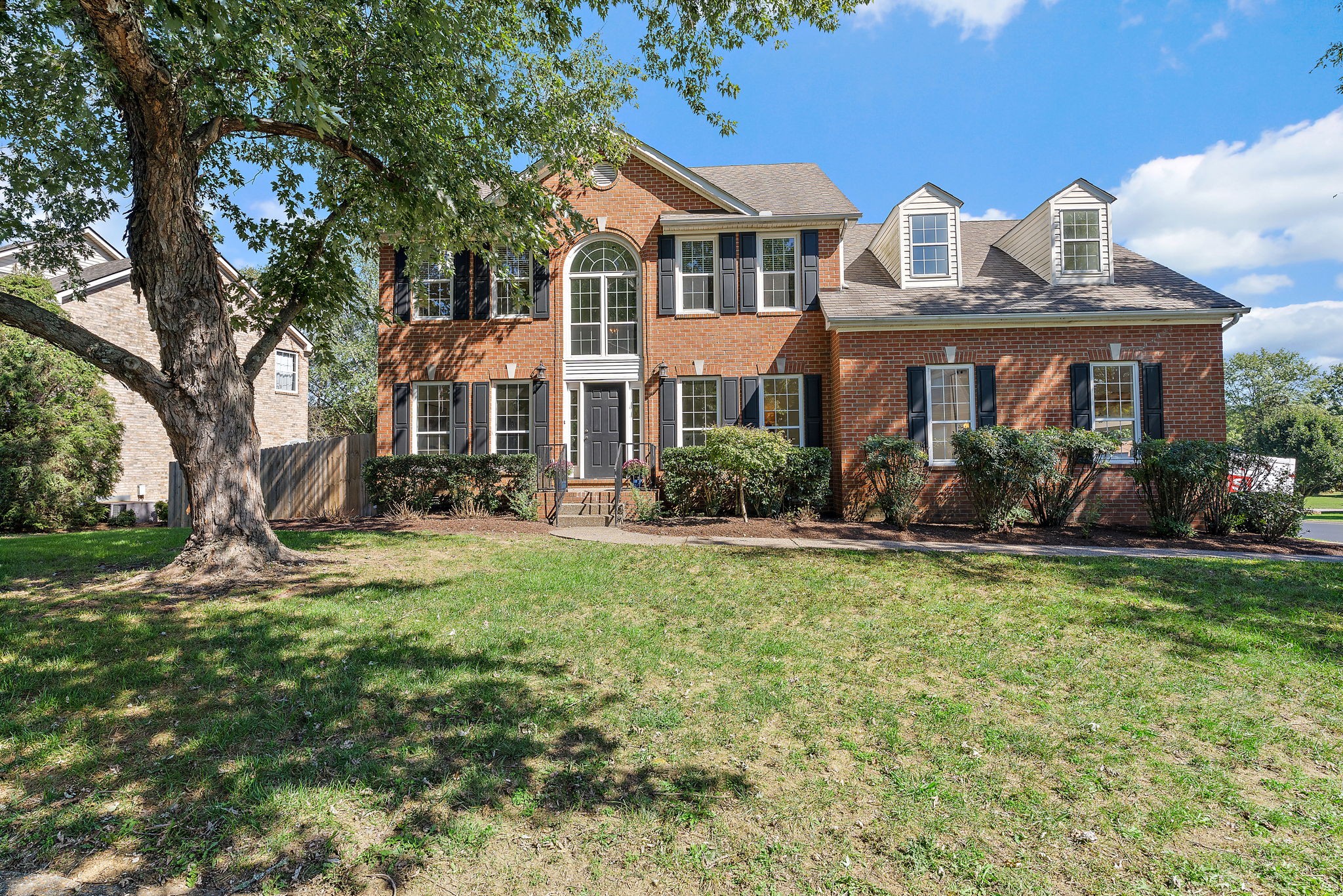 600 Meadow Glen Ct