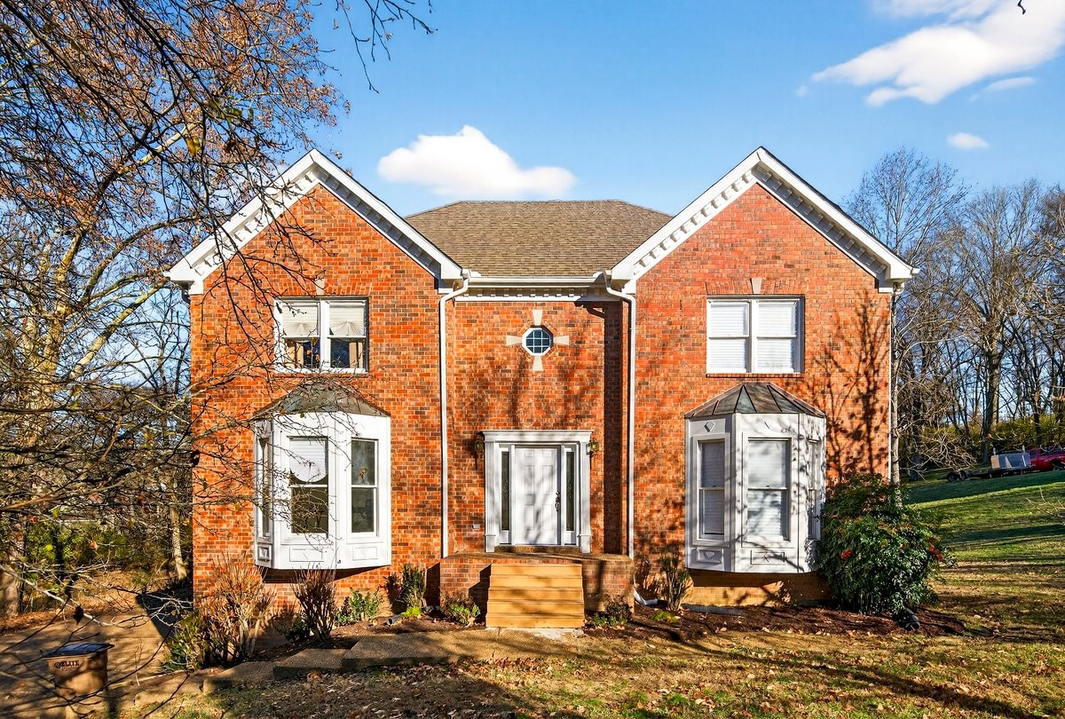 486 Sunnybrook Dr
