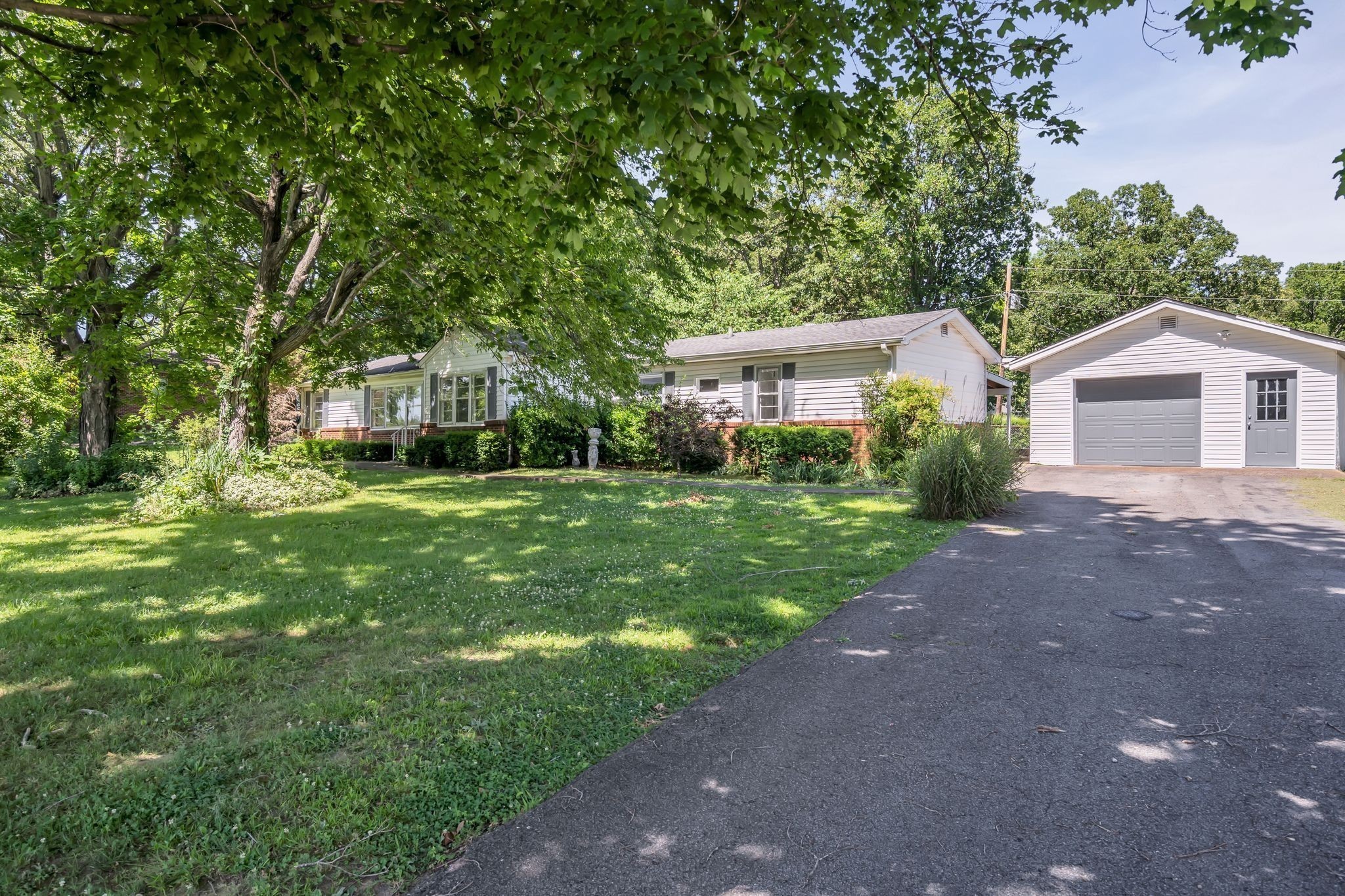 103 Sunset Rd