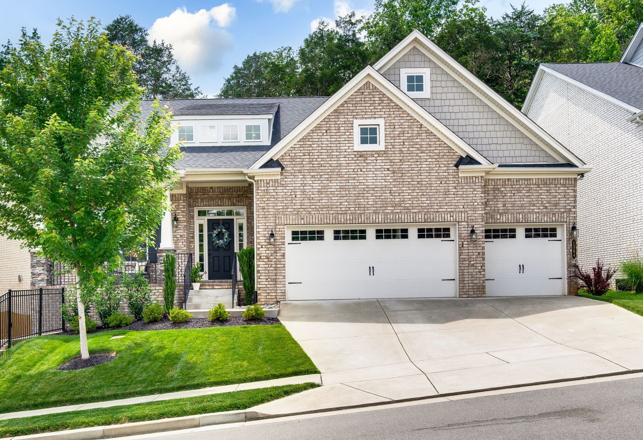 1364 Greenstone Ln