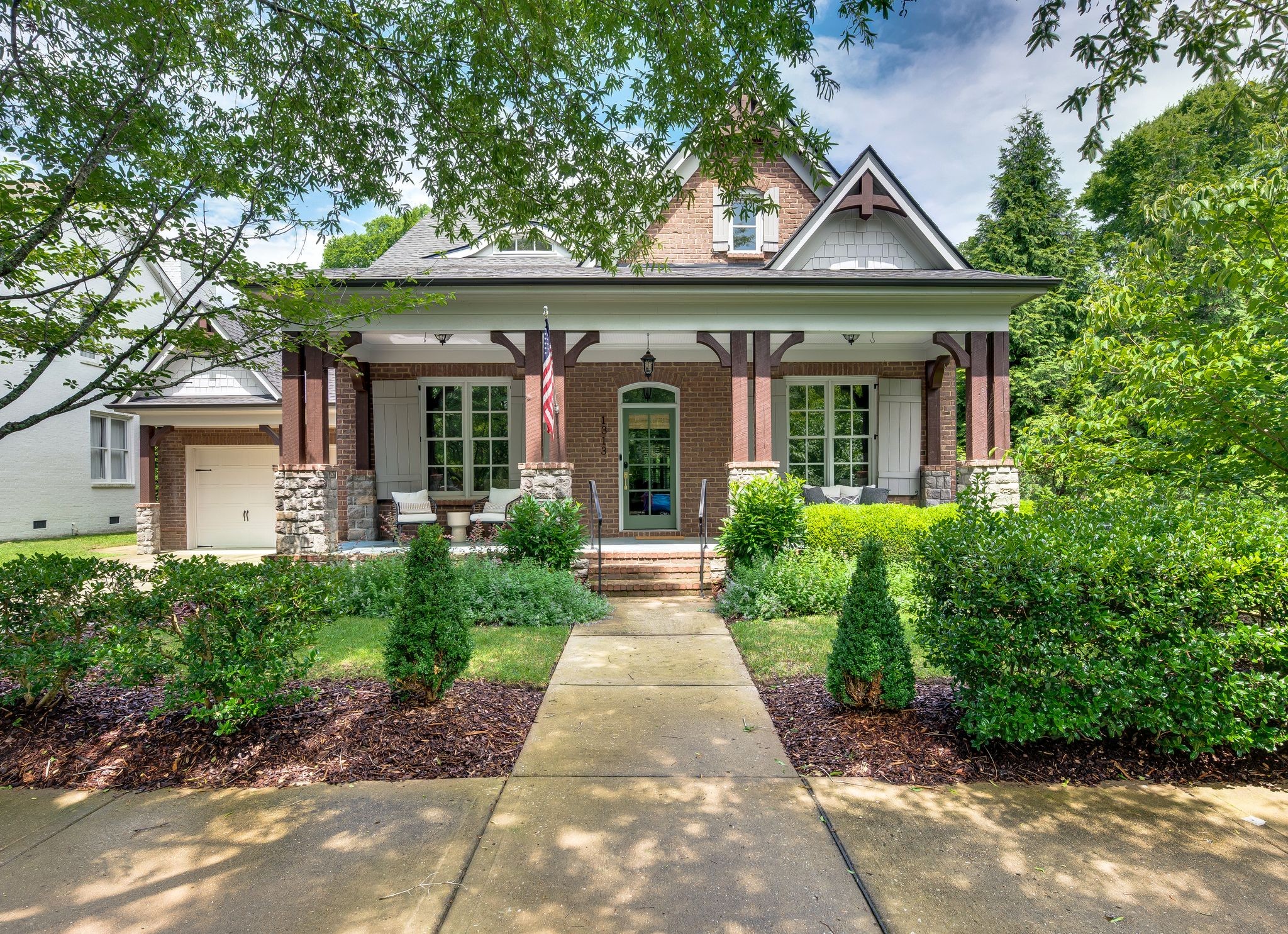 1313 Jewell Ave