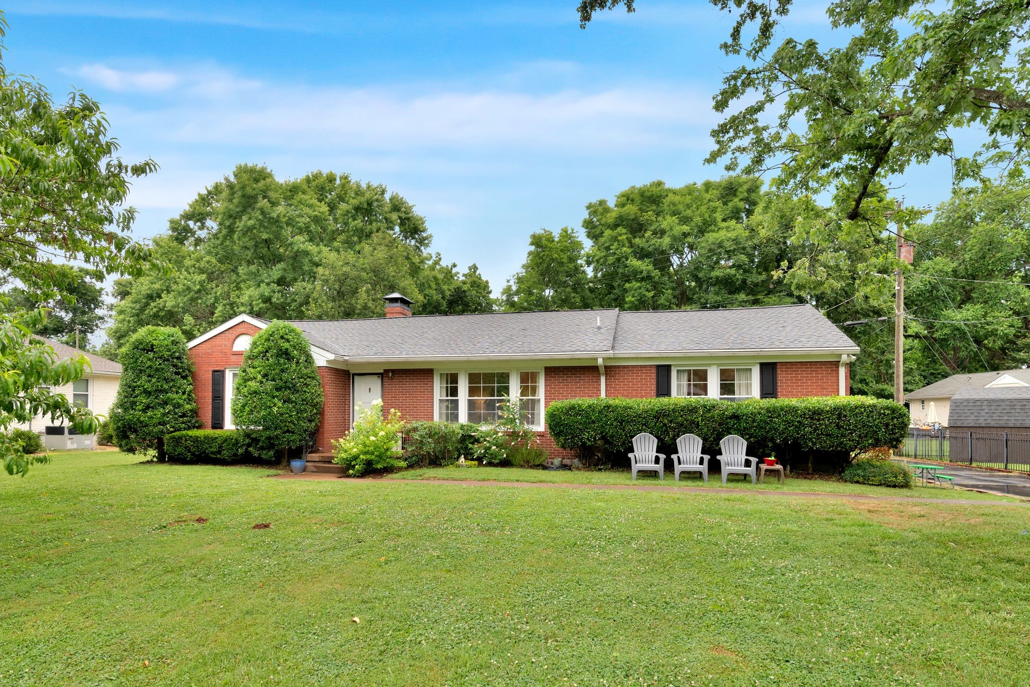 604 Rochelle Dr