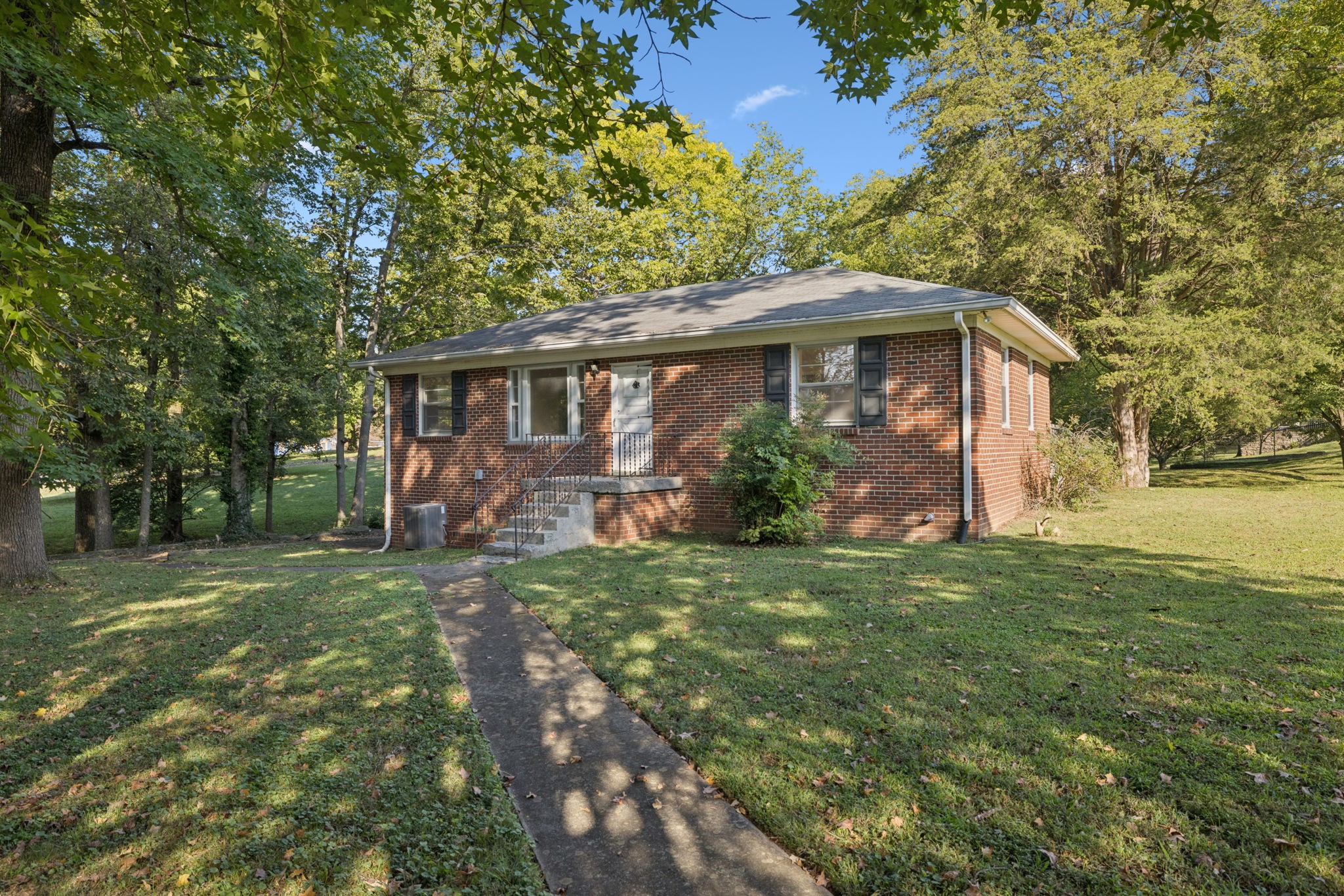 5037 Timberhill Dr