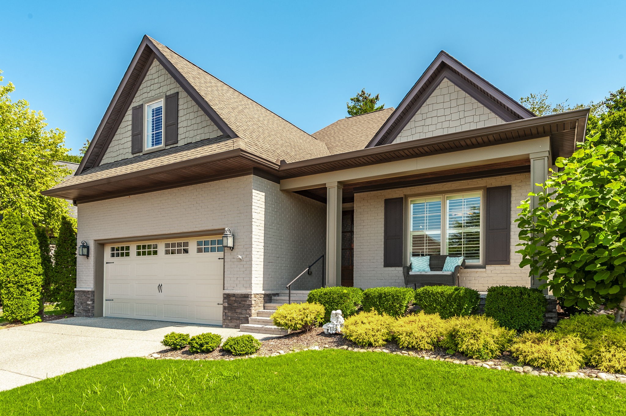 1043 Jarman Pvt Ln