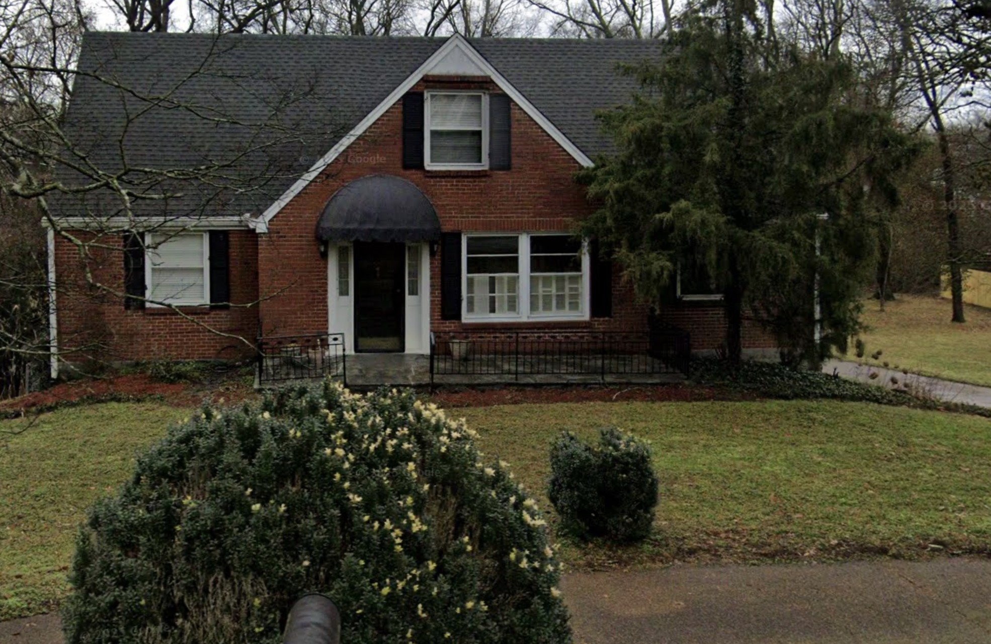160 Haverford Dr