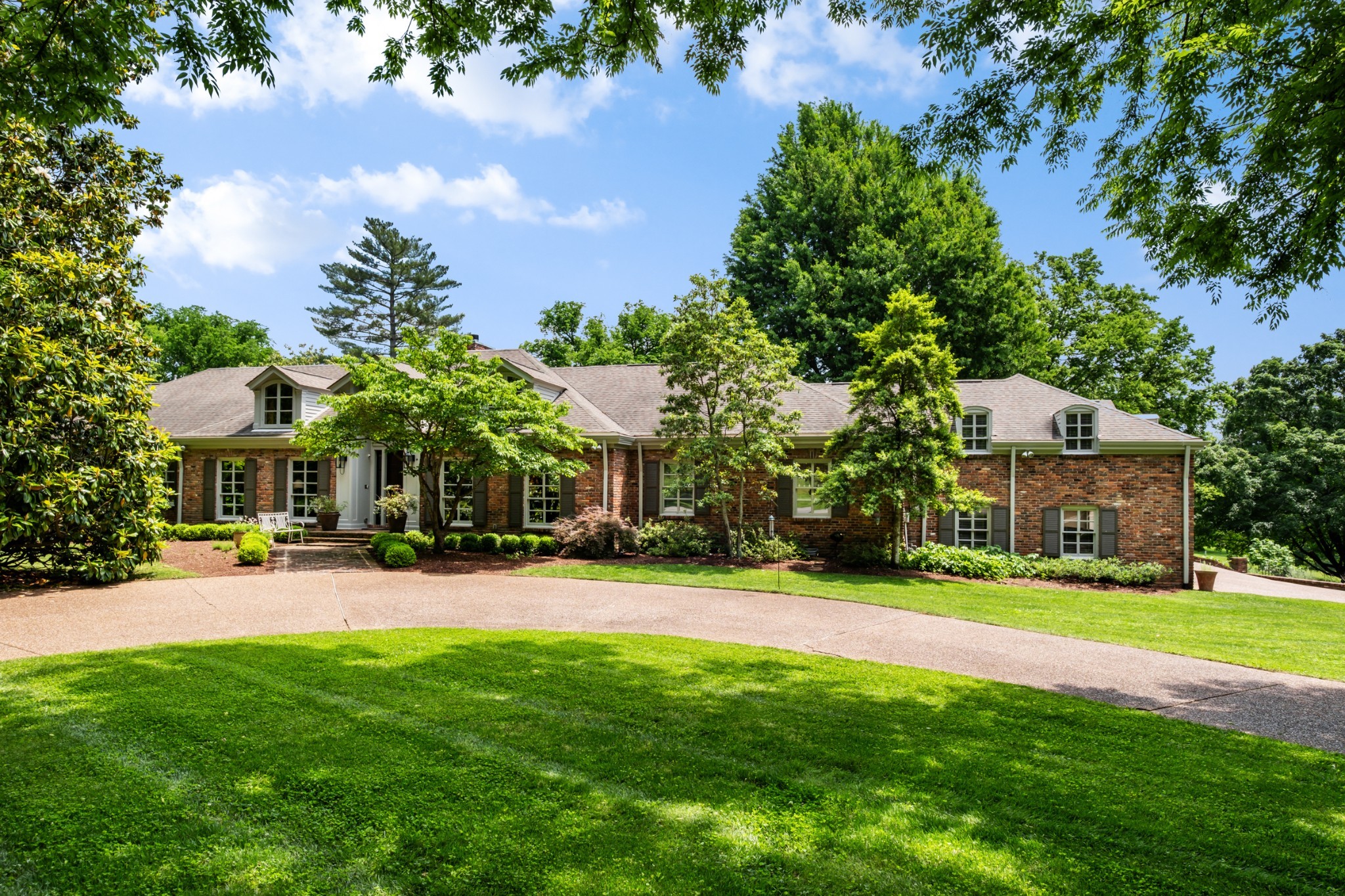 140 Brook Hollow Rd