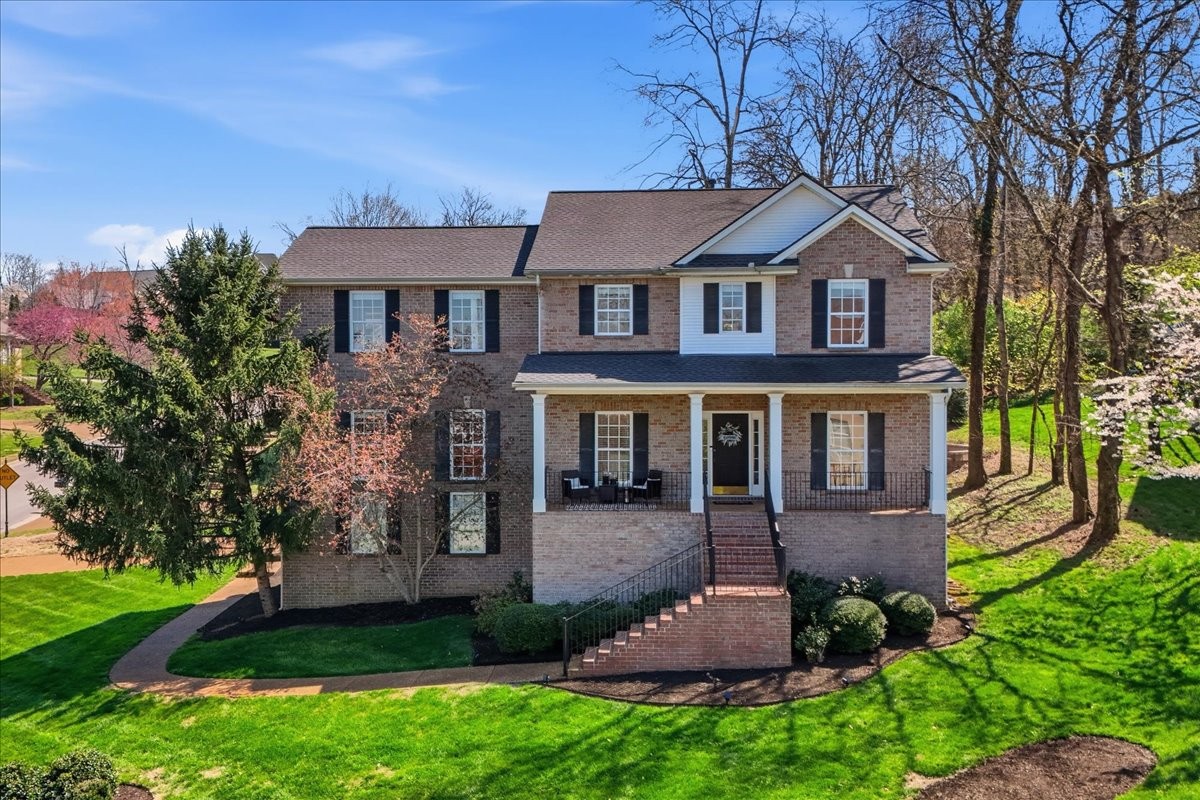 1001 Crimson Clover Dr