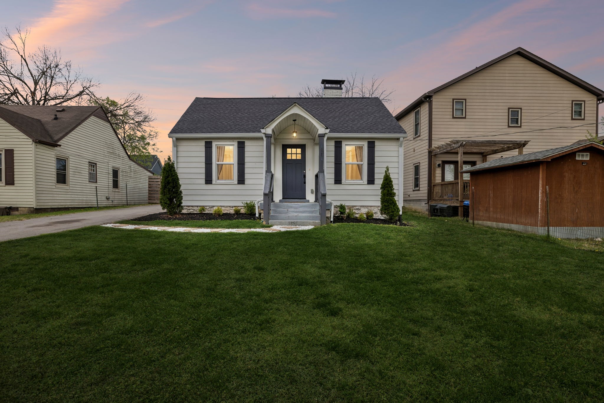 1851 Joy Cir