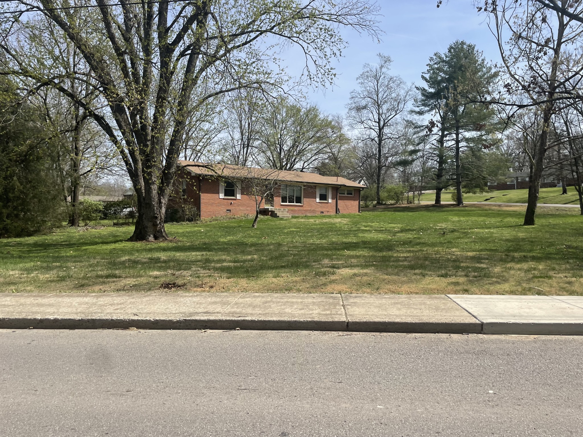 701 Shawnee Dr