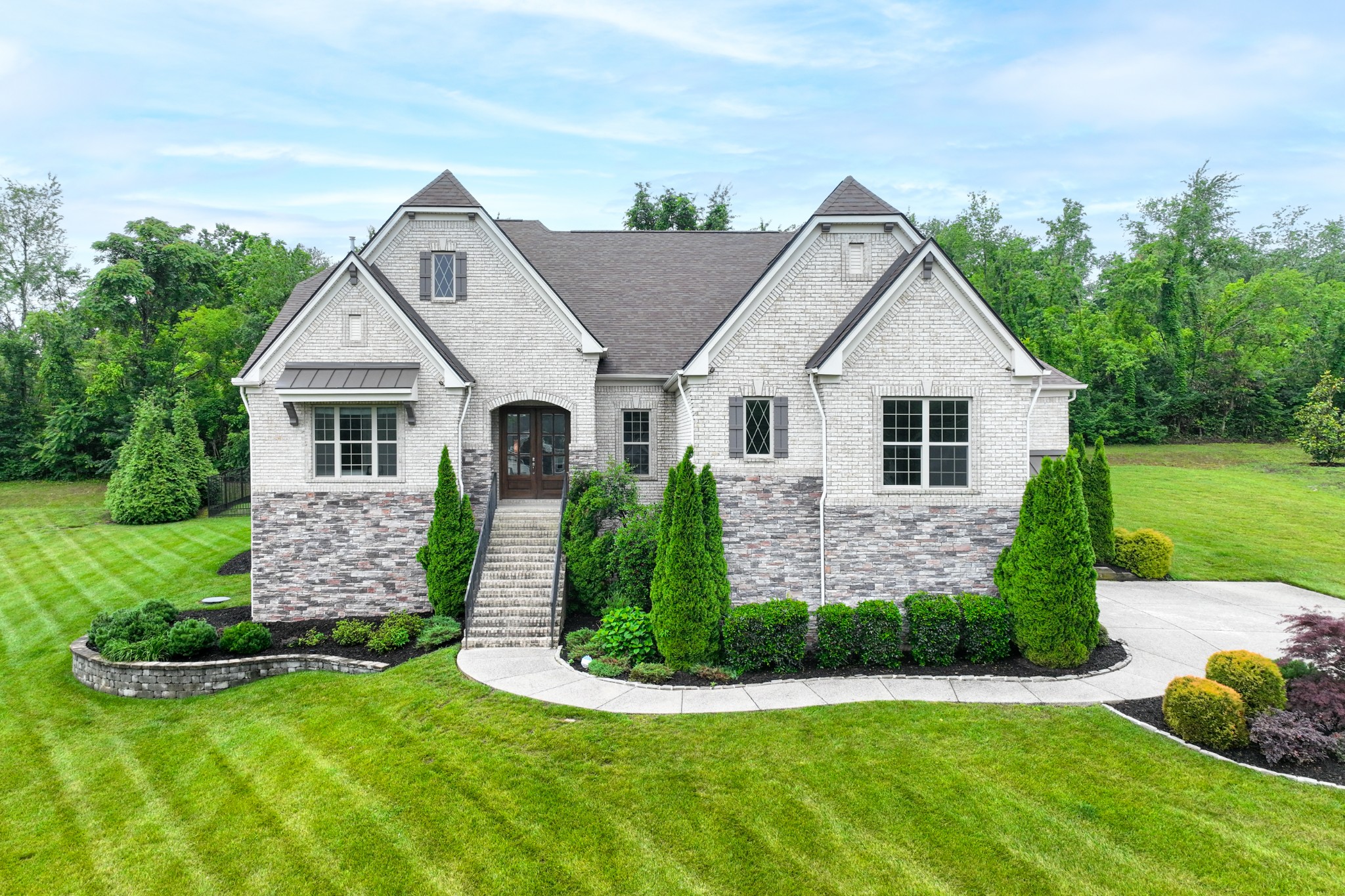 9403 Arthur Ct