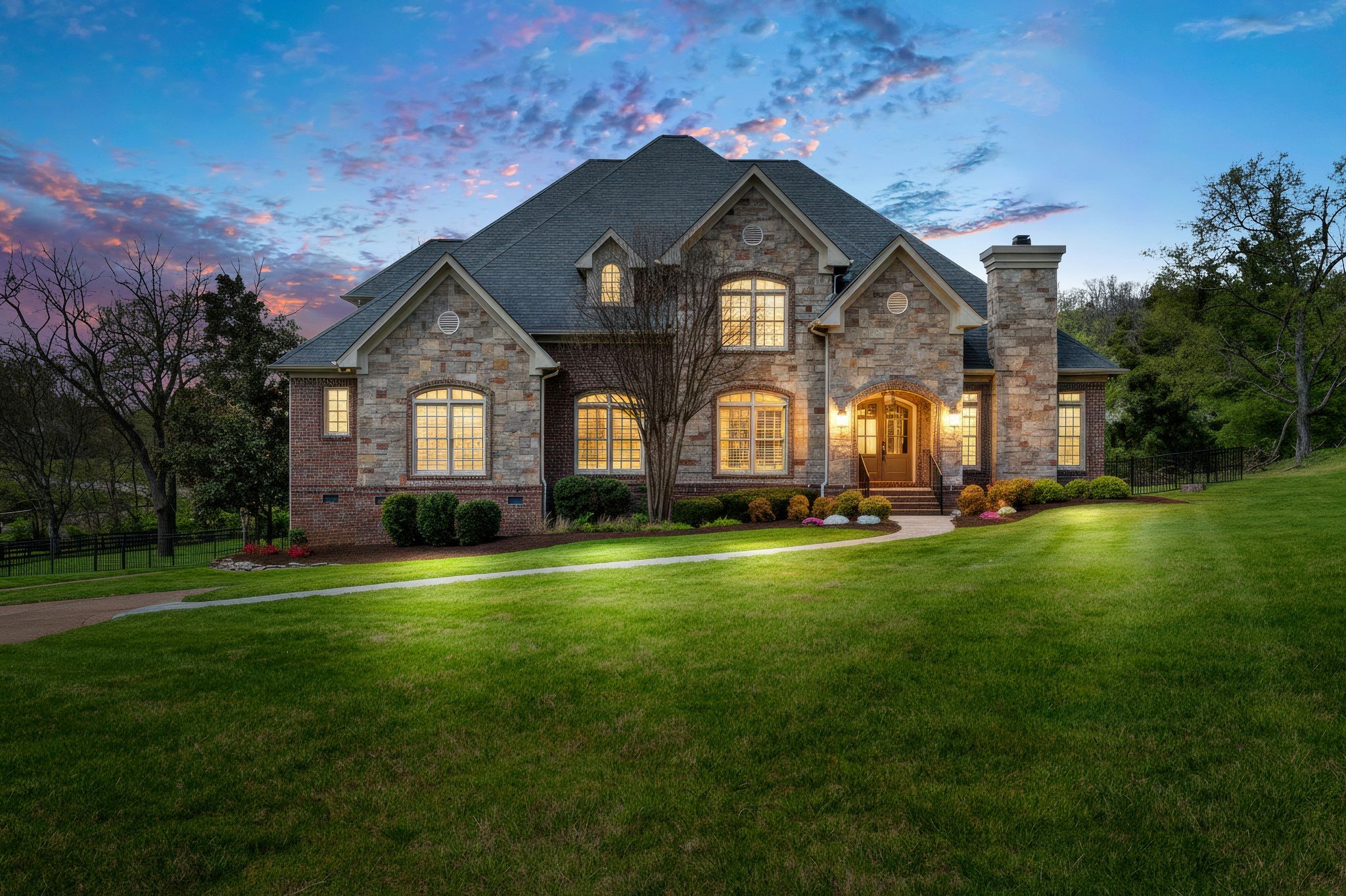101 Balleroy Dr