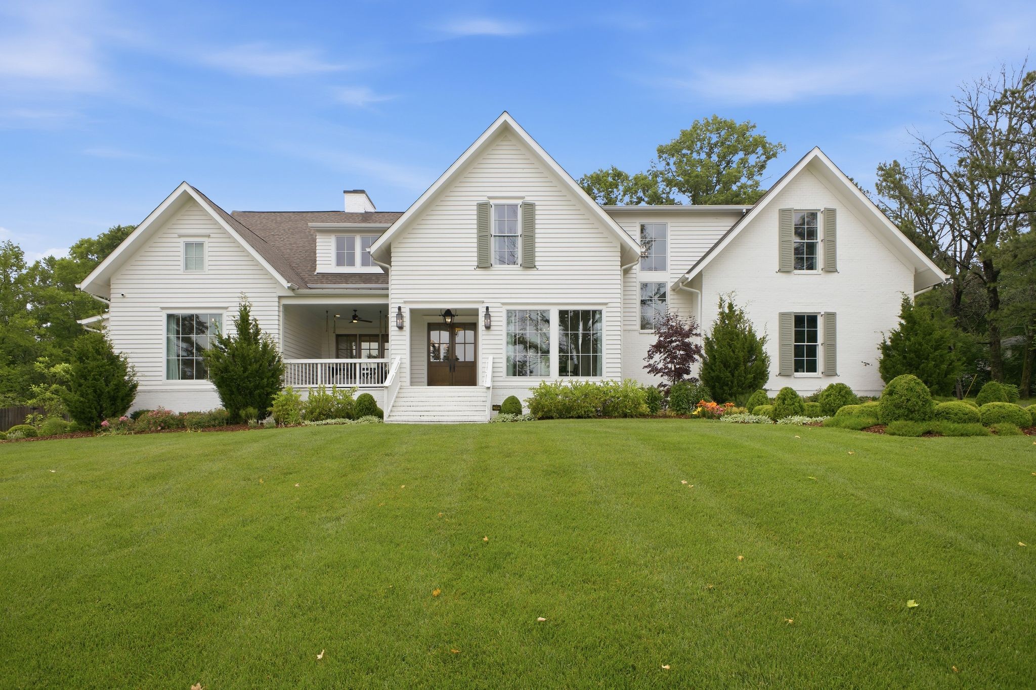 9028 Forest Lawn Dr