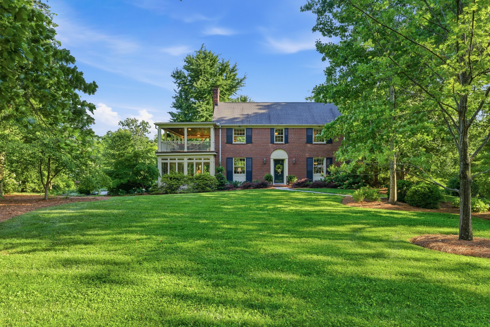 1419 Graybar Ln