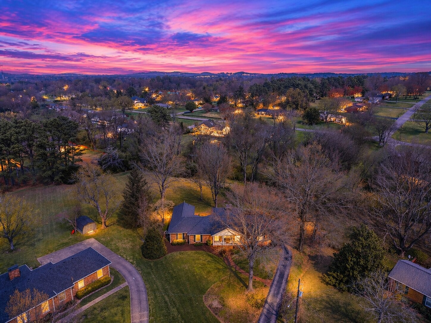 8012 Knoll Ct