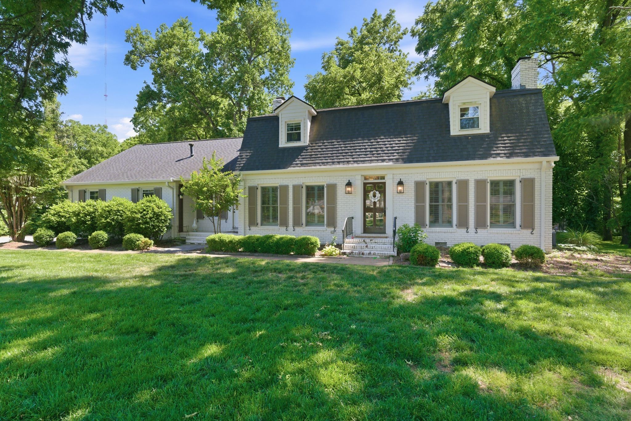 1909 Harpeth River Dr
