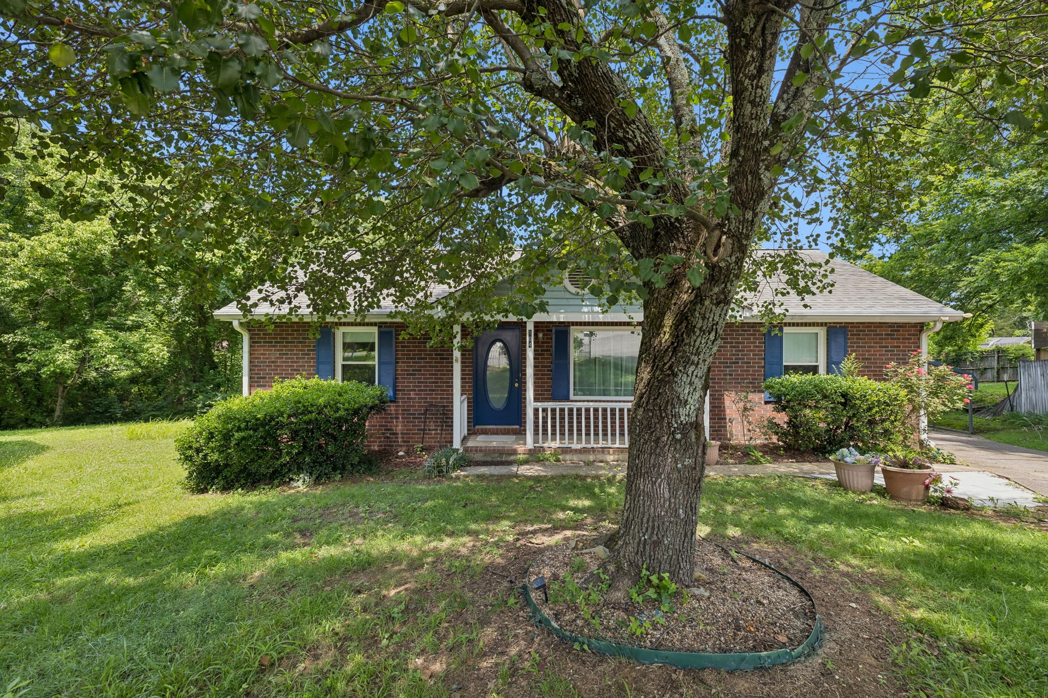 104 Maple Valley Ct