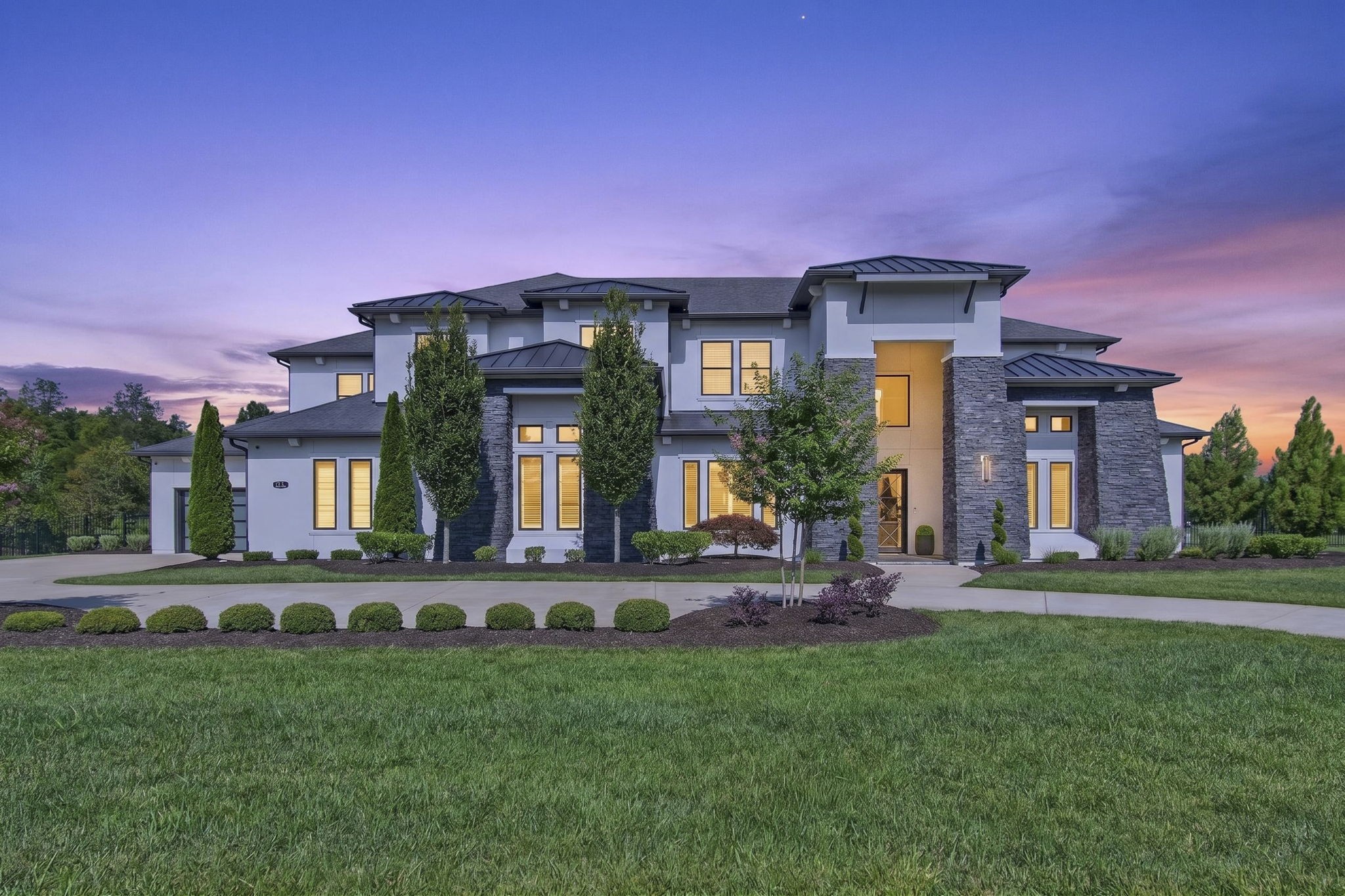 1297 Broad Oaks Dr