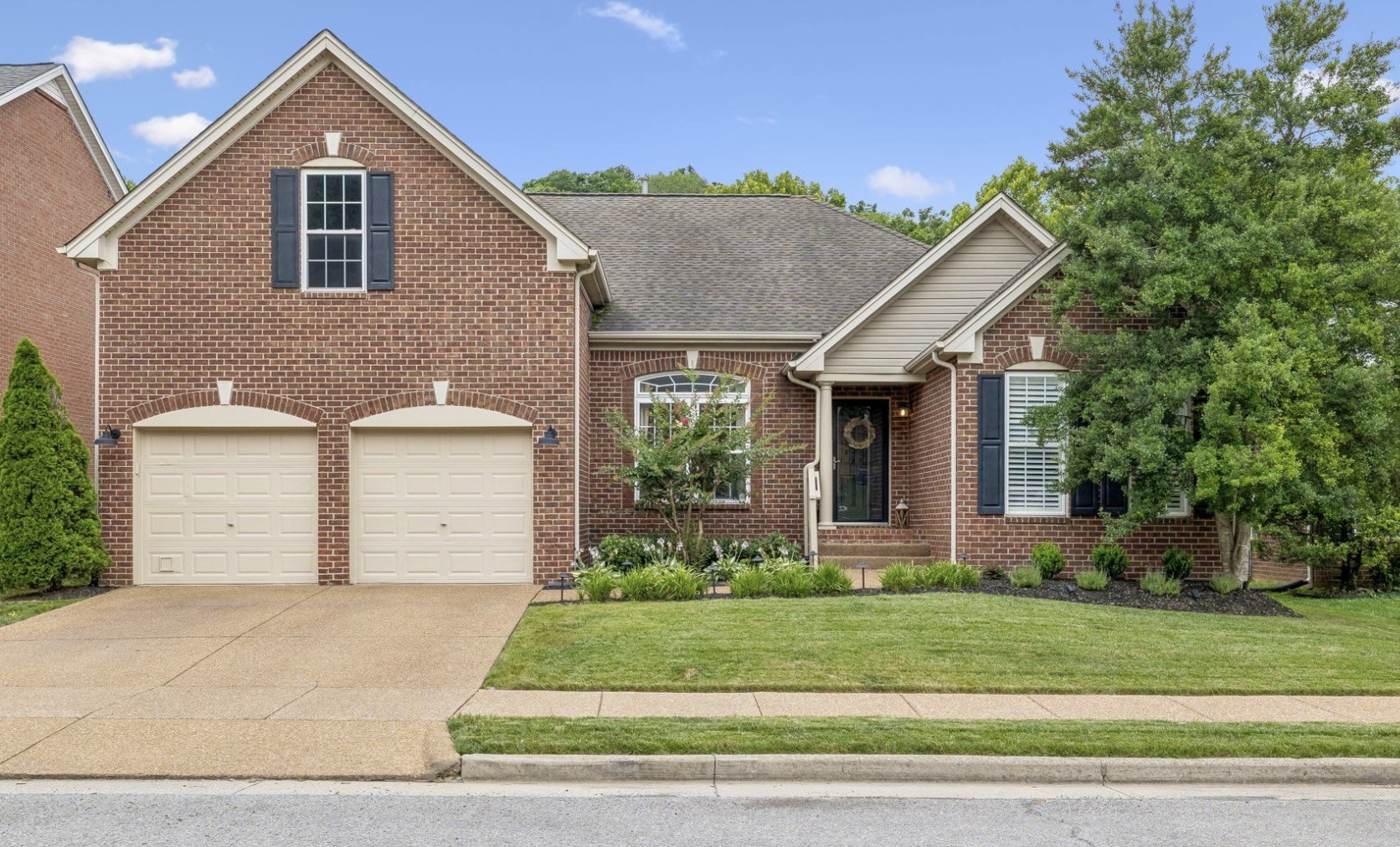 1325 W Running Brook Rd