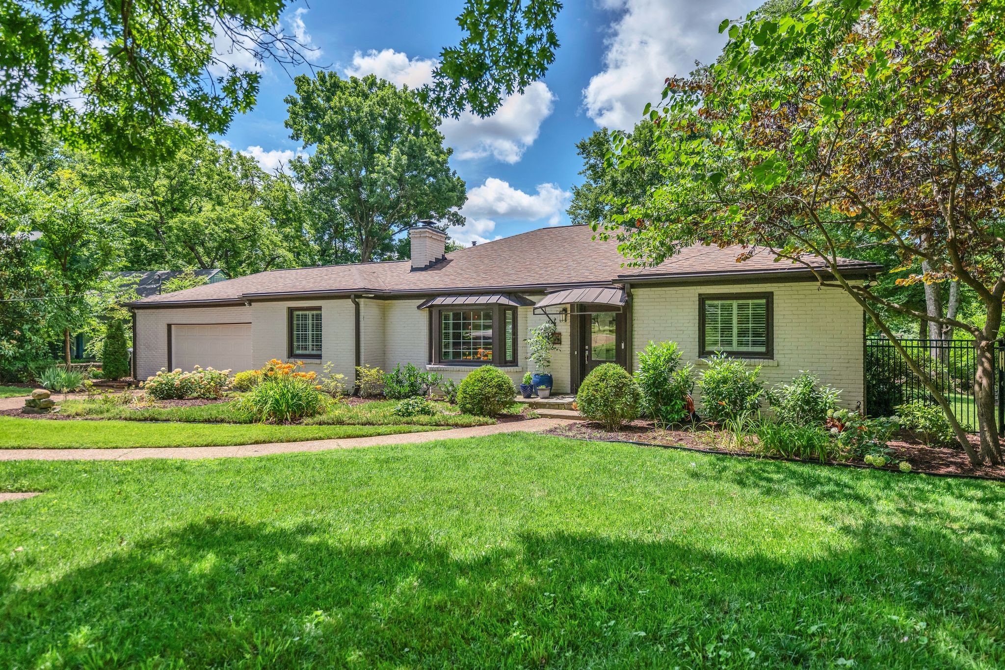 2039 Castleman Dr
