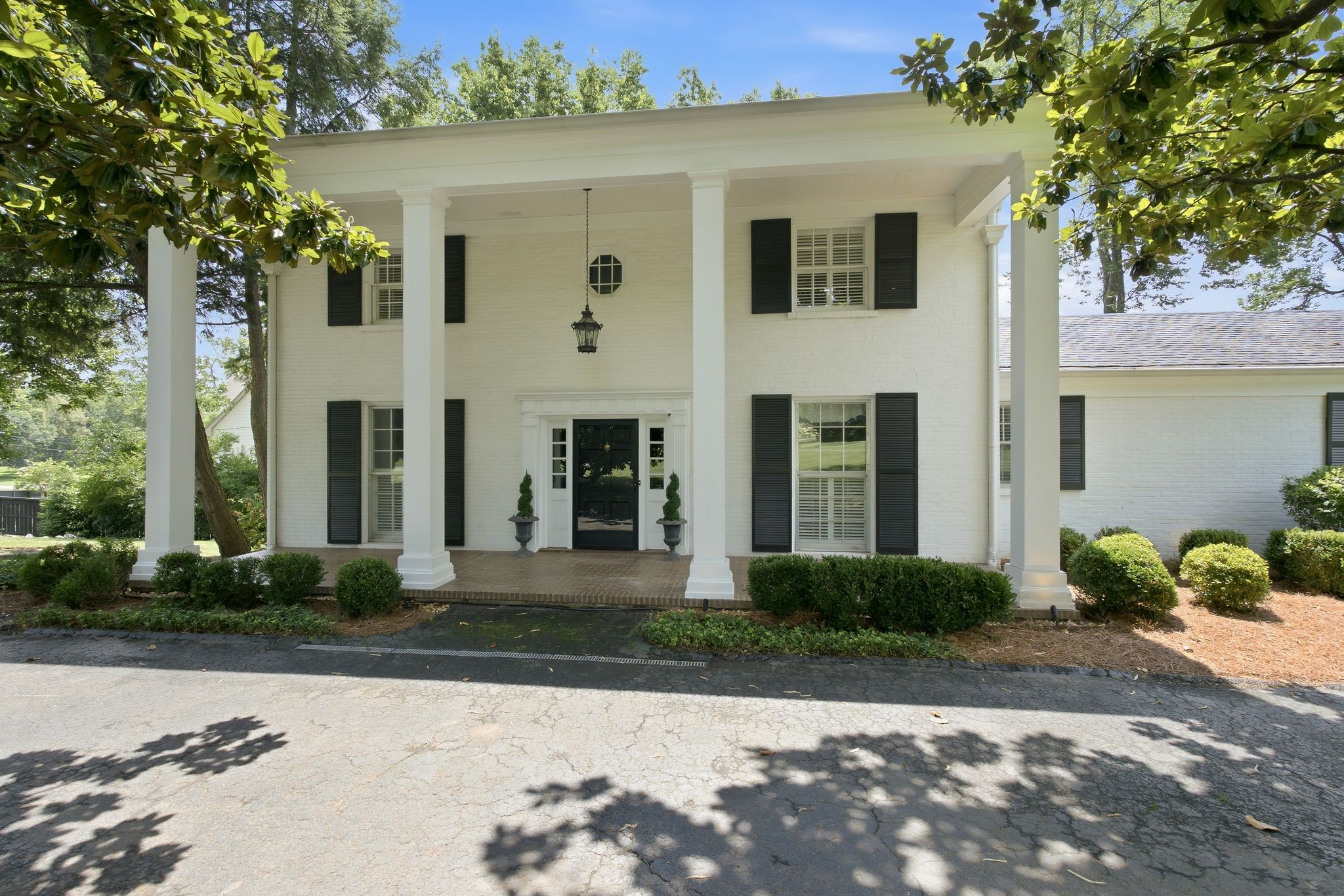 3505 Woodmont Blvd